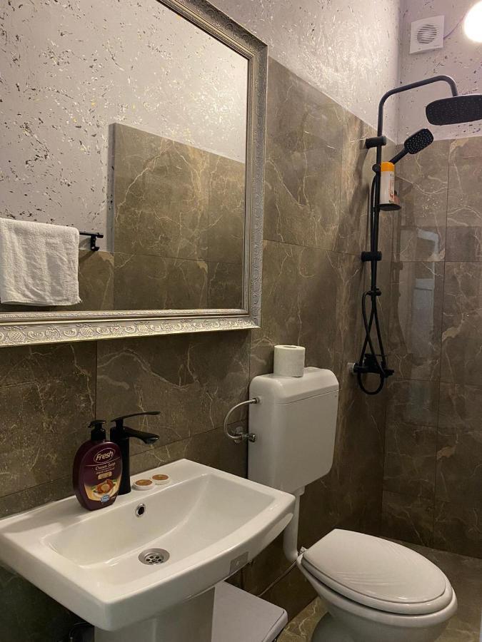 Hotel In Time Prizren Eksteriør bilde